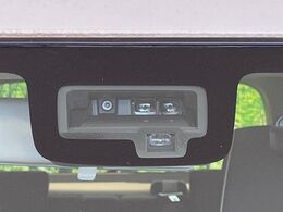 お車を安心してお乗りいただく為には、足回りの定期点検が欠かせません。サービスサポート（有償保証）では無料点検もご提供しており、安心のカーライフをお過ごしいただけるサポート体制が整っています。