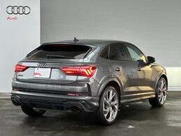 故障などの予期せぬトラブルに、365日24時間体制で対応。全国ネットワークを最大限に活用し、応急処置のアドバイス、出張応急修理や牽引搬送等を迅速に行います。