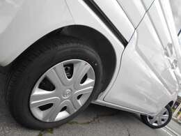 各種任意保険取り扱っております。万が一の大事な保険です。保険のことも私達にお任せください。