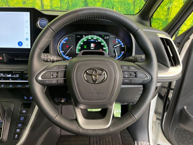 【ステアリングスイッチ】運転中、前方から目線をそらすことなく、オーディオ等の操作が可能な便利機能！安心＆快適なドライブを演出してくれます♪
