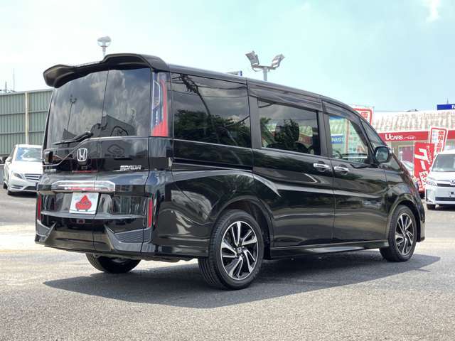 「ボディコーティング」いつまでも愛車の光沢をキープ！洗車の手間が大幅に少なくなります！