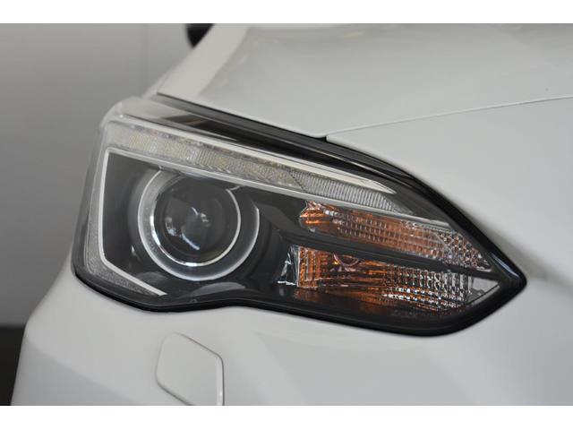 LEDヘッドライトで夜間の運転も安心です