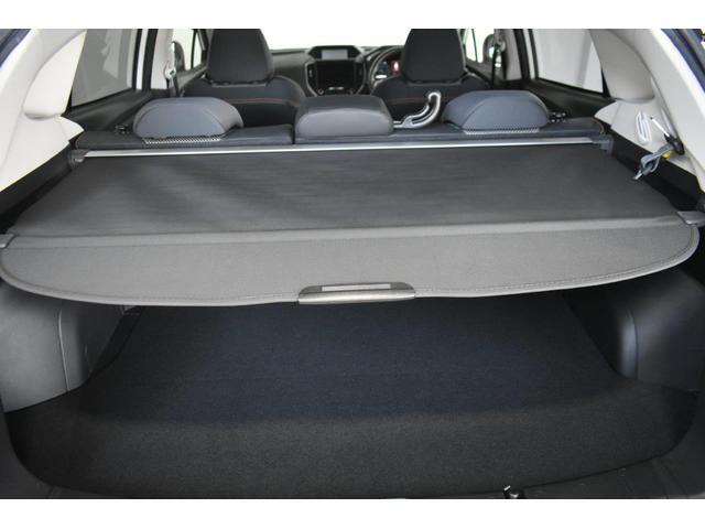 トノカバーを使えばトランク内の荷物が隠せ、プライバシーを守れます。