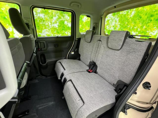 WECARSでは各商談席に大型モニターをご用意しております！見やすい大画面でゆったりと全国の在庫をご覧いただけます！是非ご来店お待ちしております！