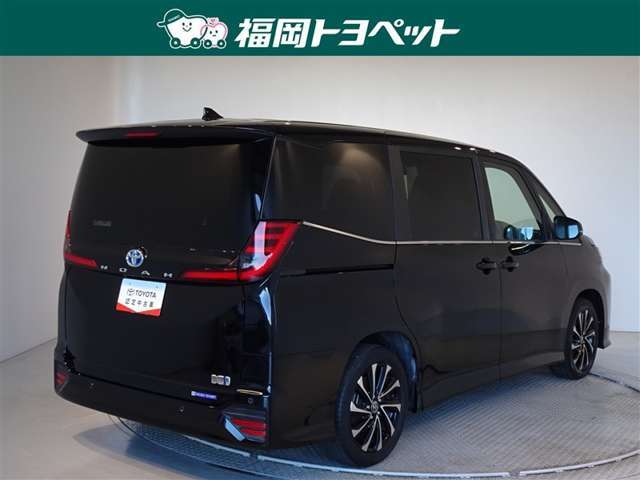 色は人気のアティチュードブラックマイカです。