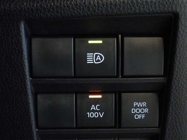 非常時やキャンプなどに役立つAC100Vコンセント付きです。