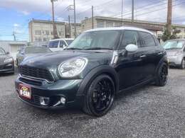 上面に色褪せやクリア剥がれ等もございません。