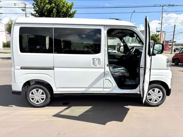 事故の際も保険の交渉から車の修理や代車の手配まで迅速に対応！保険のアドバイザーがカーライフに最適なプランをご提案します！