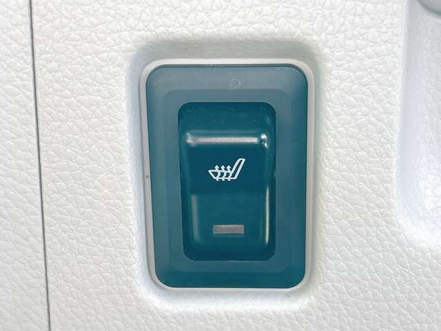 【シートヒーター】寒い日には大活躍の機能の1つです！
