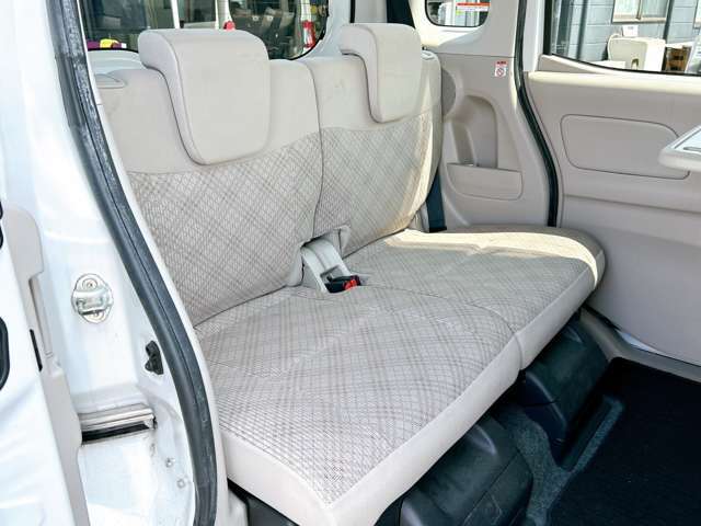 当店では厳選したお車を毎月100台以上の仕入れを行ない、お得な価格で皆様にご提供させて頂いております♪