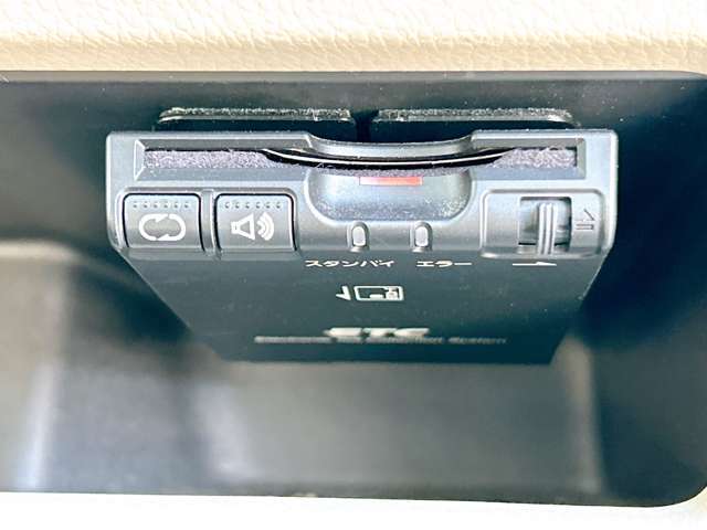 【ETC】高速道路の料金所はストレスなく通過！遠方へのお出かけには必須のアイテムです！当店でセットアップ実施しておりますのでご納車当日からご利用いただけます！