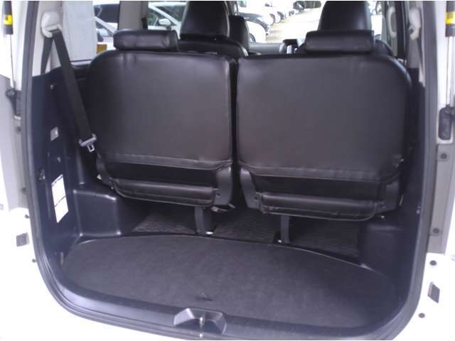 荷室の容量もしっかり有ります！