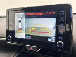 【パノラミックビューモニター】を装備しております。全周囲カメラで危険察知。狭い駐車場でも安心して駐車できますね。