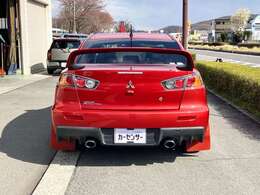 当店の車両は入れ替わりが早いため、気になる車両がございましたらお電話を頂ければと思います。TEL：0078-6002-401256（通話料無料）