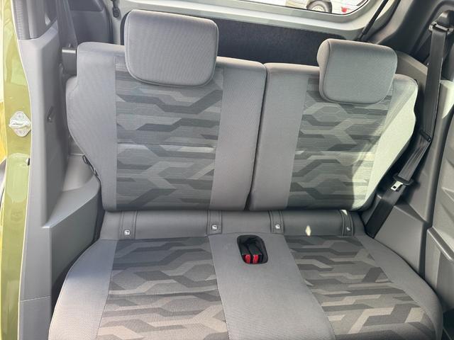 綺麗なリヤシート