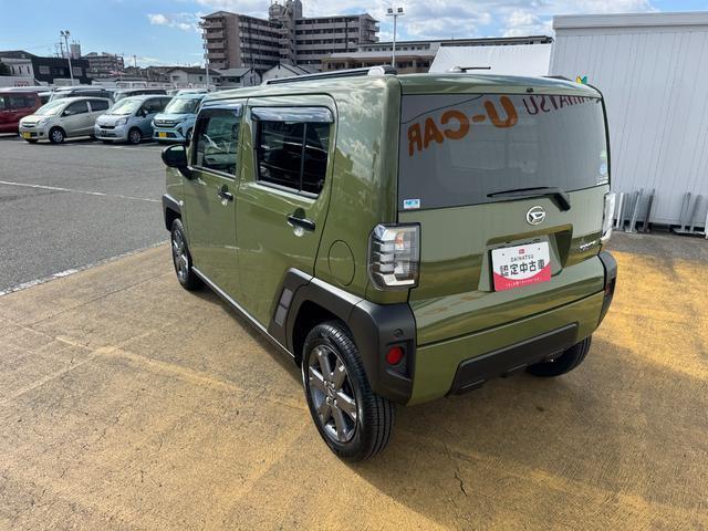 リヤドア・リヤクォーター・バックドアウィンドウにスモークドガラスを採用