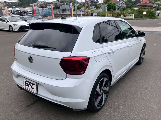 当社GFC　GARAGEは、高級車のコーティングを専門とした会社であり、施工実績、技術の高さに自信があります。コーティング施工専用PITを屋内にを完備。オプションで当社のコーティングを施工出来ます。