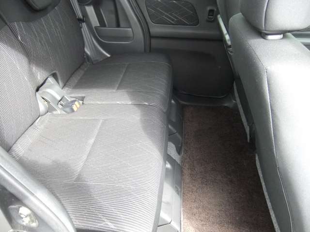 後席の画像です。