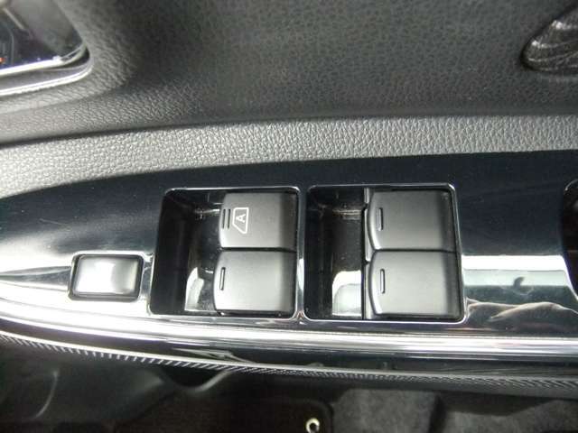 パワーウインドウ操作部の画像です。