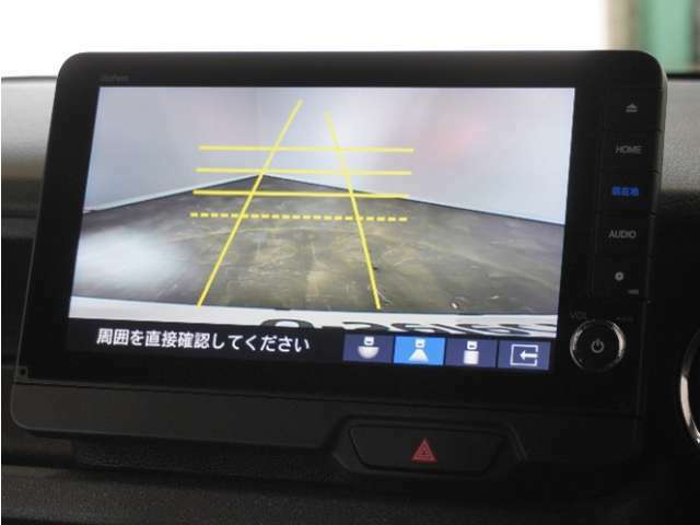 ◆バックカメラ◆リバースにするだけで映ります、後方の安全確認や、狭い駐車場での車庫入れ、雨の日や夜間など視界の悪い時に便利です！安全にバックする為には欠かせない装備です。