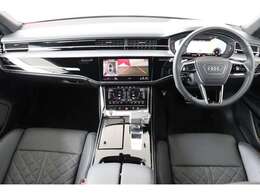 Audiのインテリアはエクステリア同様、優れたデザイン性とクオリティ、そして機能性を兼ね備えております。