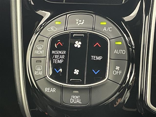 【運転席操作部】『運転席周辺の装備』の画像になります。快適なドライブを楽しむための機能が装備されています！運転席から触れるので使いやすいです！