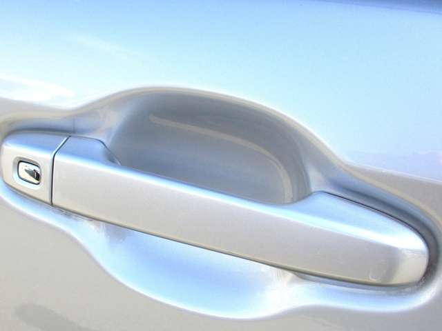 助手席外側ドアです。