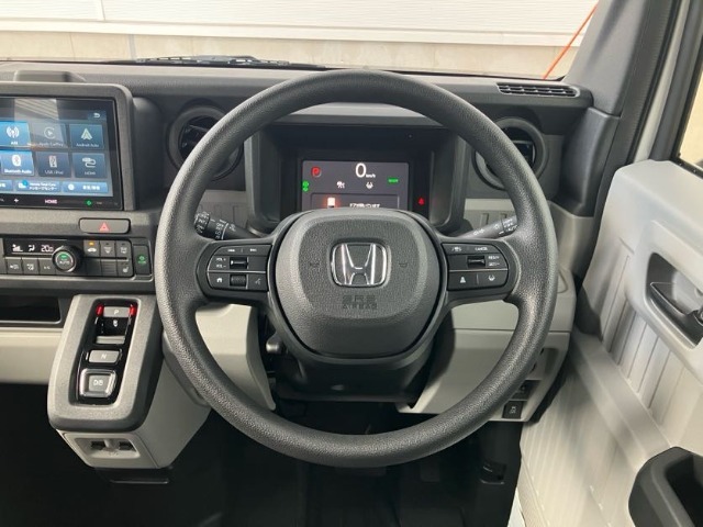 中古車のクレジット、カーリースもお取り扱いさせて頂いております。ご質問等も営業スタッフが対応させて頂きます。お気軽にお問い合わせください。