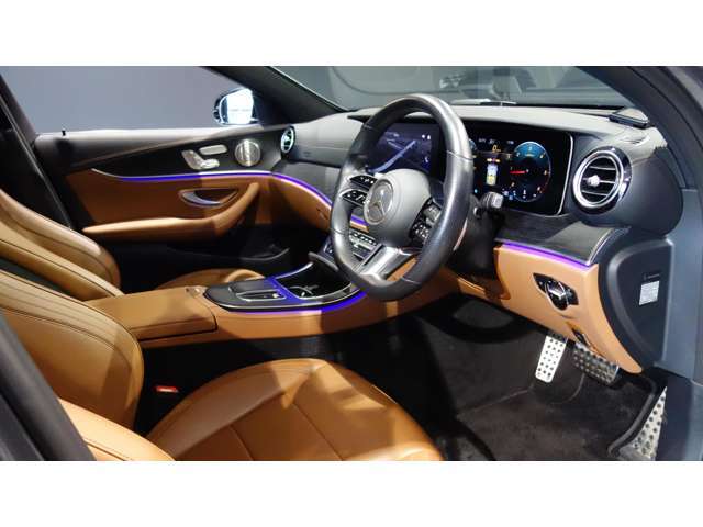 初めての輸入車にメルセデス・ベンツをご検討なさっているお客様もご安心下さい。『サーティファイドカー』は正規販売店ならではの高い品質で、大きな安心をお届け致します。