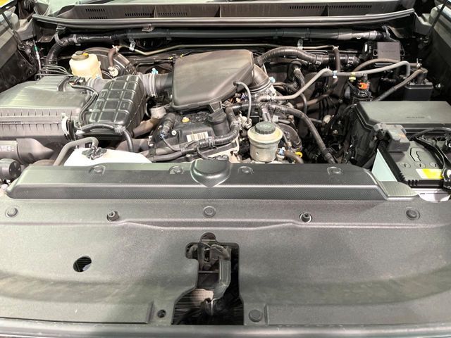 親切・丁寧な専門メカニックスタッフが応対！・車検・点検整備・事故等の修理などアフターサービスも安心。お車のカスタマイズもネクステージのサービススタッフまでご相談ください！