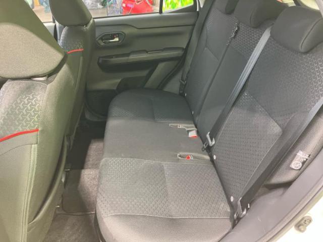 WECARSでは各商談席に大型モニターをご用意しております！見やすい大画面でゆったりと全国の在庫をご覧いただけます！是非ご来店お待ちしております！