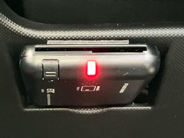 国産車から輸入車まで多様なお客様のニーズのお応えできるように、全国規模で豊富な在庫展開！車のことならWECARSへ！