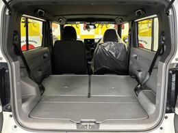 これからお車を購入し長くカーライフを楽しんで頂きたいと思い、当社スタッフは、そんな様々なお客様と安心して、楽しめるカーライフを一緒に考えてご提案させて頂いております