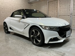 指定工場併設で末永く品質を保ちます。12ヶ月点検や車検はもちろんのこと、国家資格整備士によるお車のアドバイスも致します。