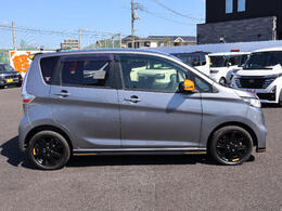 右から撮影しました！