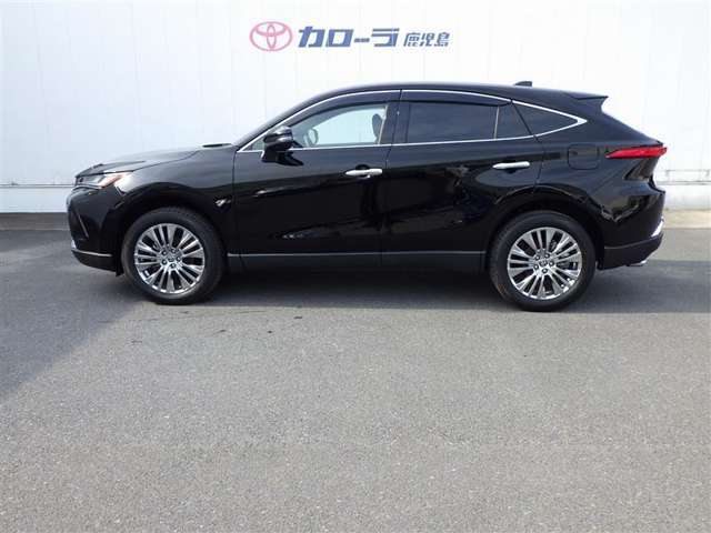 トヨタ認定中古車保証付！（1年間、距離無制限　HV車はHV保証付）　別途延長保証もご用意しております♪　ぜひ現車を確認にご来店ください