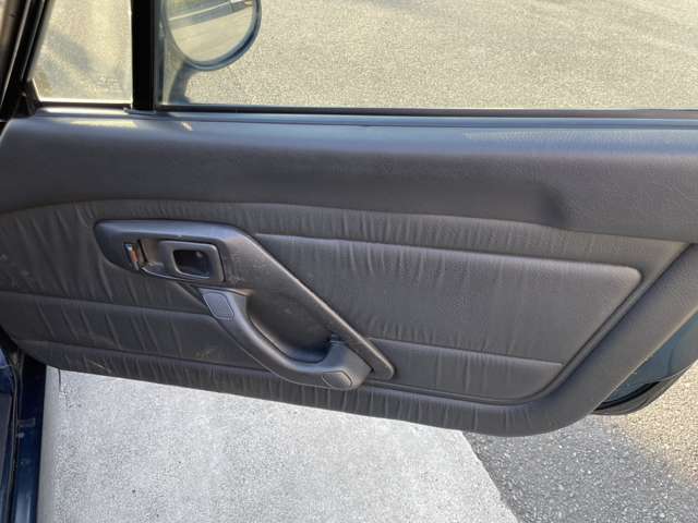 運転席ドアパネル