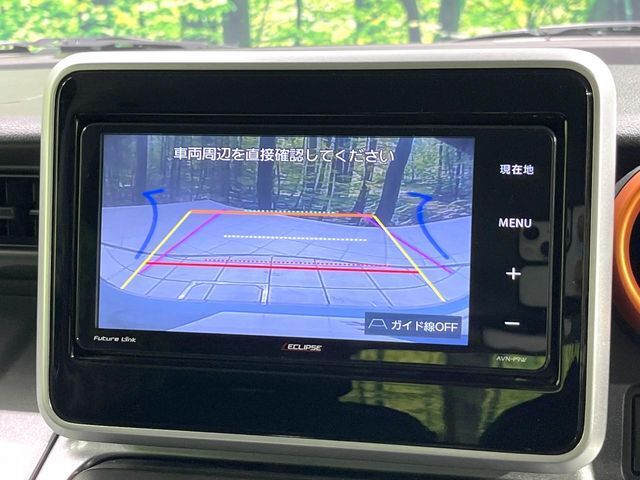 【バックカメラ】駐車時に後方がリアルタイム映像で確認できます。大型商業施設や立体駐車場での駐車時や、夜間のバック時に大活躍！運転スキルに関わらず、今や必須となった装備のひとつです！