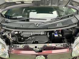 当社は自社認証整備工場も完備しており、納車前整備や一般車検・点検など、お客様が安心して長くお使い頂ける様にメンテナンス面に対して細かく整備しております。ご納車もご安心下さい