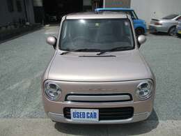 先ほどもお伝えいたしました、専用エンブレムですが、「ウサギが板チョコを一口かじってしまった。」のをイメージしてデザインされたエンブレムであり、開発者の「可愛い」を追求したのが伺えるポイントであります。