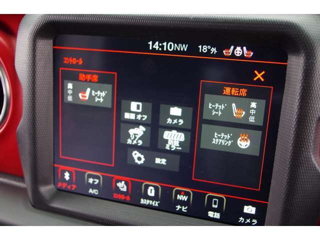 LIBERALAでは多種多様の車種をご用意させていただいております。お客様がご納得いくまで、そのお車の持つ特性を五感すべてで感じ取っていただける場をご提供します。