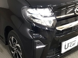 【LEDヘッドライト】ディスチャージヘッドライト（HID）と同等の明るさで、夜道や雨天走行が明るく視界良好！！　フォグライトも装備で、安心感さらにUPです♪安心ドライブを楽しんで下さい♪