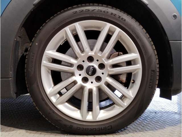 ☆お洒落は足元から☆洗練されたデザインのアルミホイール☆フリーダイヤル：0078-6002-210897迄】お問合せ下さいませ！