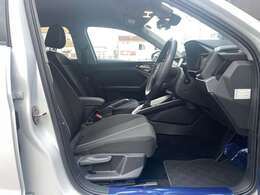 BMW、メルセデス、アウディといったドイツのプレミアムブランドをはじめとした、各種輸入車ブランドを同時に比較することができます。