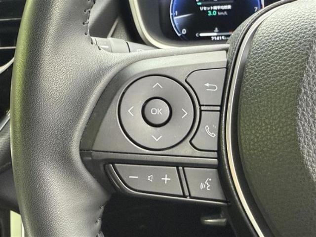 WECARSの展示場では実際に見て、触ってお車をお選びいただけます！知識の豊富な営業スタッフが様々なカーライフをご提案いたします！