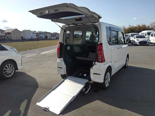 【福祉車両専門店】ワンボックス、ミニバン、コンパクト、軽自動車まで幅広く展開！