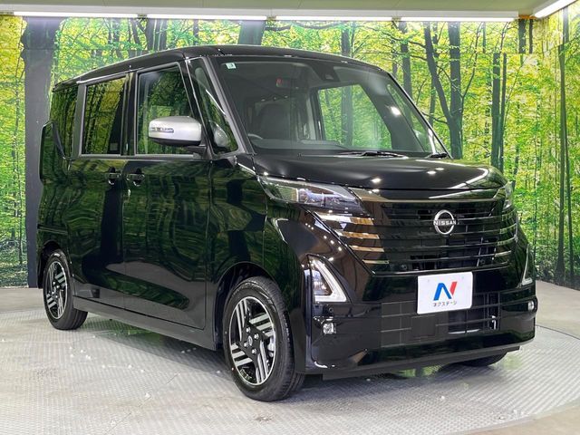 大好評のボディコーティング「弾スプラッシュコート」もご納車までに施工可能。通常のガラスコートと異なる、耐久年数6年の無機質ガラスコーティングが、ボディをキレイな状態に保ってくれます。