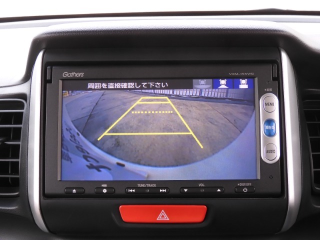 ◆バックカメラ◆リバースにするだけで映ります、後方の安全確認や、狭い駐車場での車庫入れ、雨の日や夜間など視界の悪い時に便利です！安全にバックする為には欠かせない装備です。