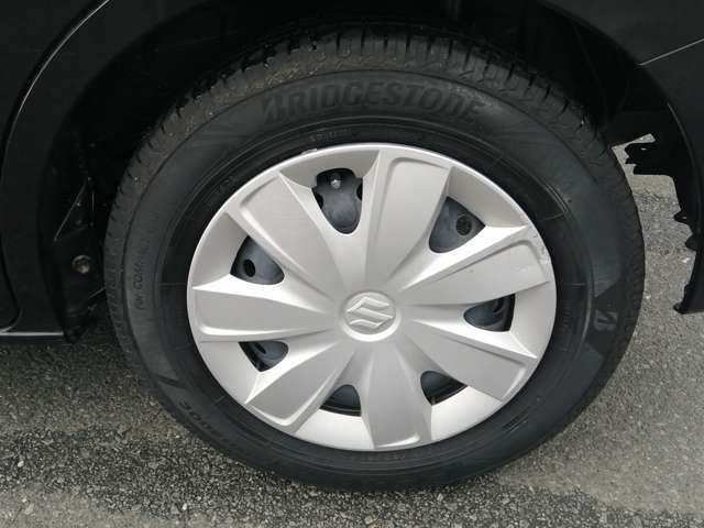 ☆チャンスの魅力6☆　チャンスでは、陸運支局指定の自社整備工場を完備しています。納車前の整備はもちろん、購入後の車検やアフターサービスもお任せ下さい！！自社整備スタッフが真心こめて作業させて頂きます。