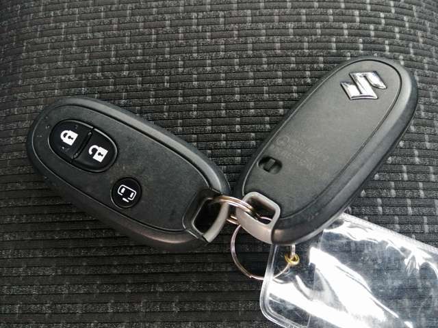 ☆チャンスの魅力10☆　　お客様に少しでも安くお車を提供するために、チャンスでは店舗看板や、装飾、展示車両用のポップやシールなど、ほとんどの物を自社制作しています！スタッフの手作りの物も多数あります！